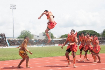 พิธีกระทำสัตย์ปฏิญาณตนและสวนสนาม นศท. 08122559