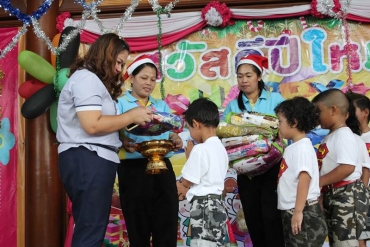 กิจกรรมปีใหม่  ระดับอนุบาล 2558