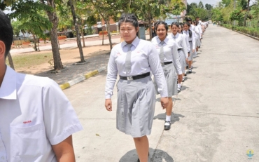 พิธีรับประกาศนียบัตร ระดับ ม.3 และ ม.6 ปีการศึกษา2559 18032560