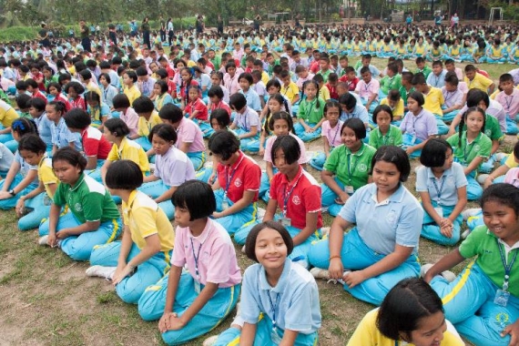 พิธีร้อยดวงใจ วันทา บูชาครู ระดับประถม และ มัธยม 2561 (กิจกรรมไหว้ครู ระดับประถมและมัธยม 13-06-2561)