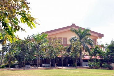 อาคารรัฐบุรุษ