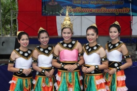 กิจกรรมวันลอยกระทงระดับมัธยมศึกษา  25 พฤศจิกายน 2558