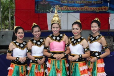 กิจกรรมวันลอยกระทงระดับมัธยมศึกษา  25 พฤศจิกายน 2558